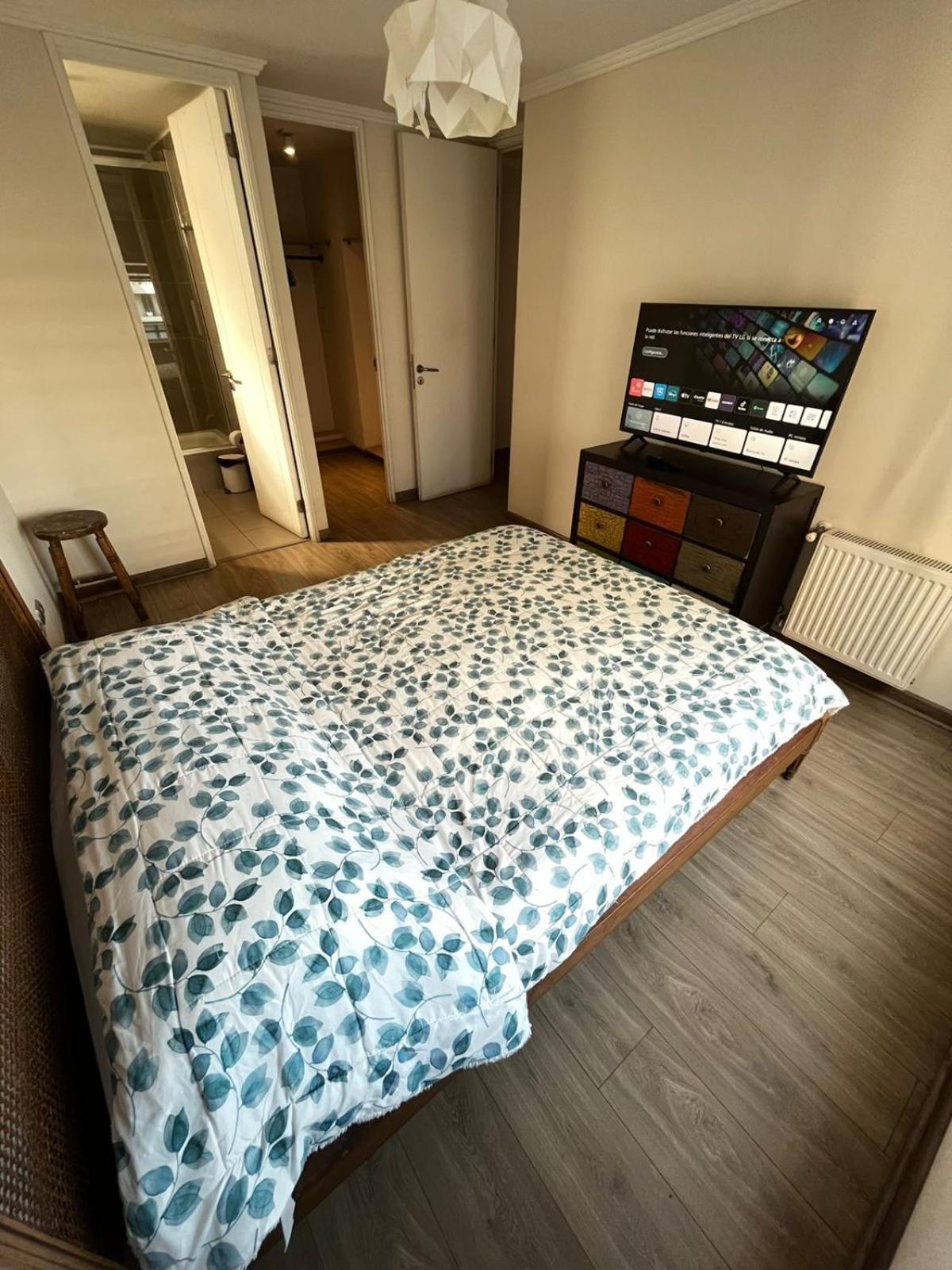 Depto Calido Con Estilo Y Excelente Ubicacion Apartment - Santiago — Photos 2