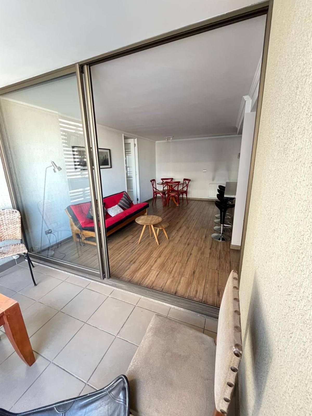 Depto Calido Con Estilo Y Excelente Ubicacion Apartment - Santiago — Photos 3